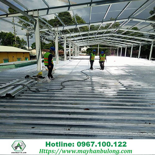 cho thuê máy bắn đinh hàn